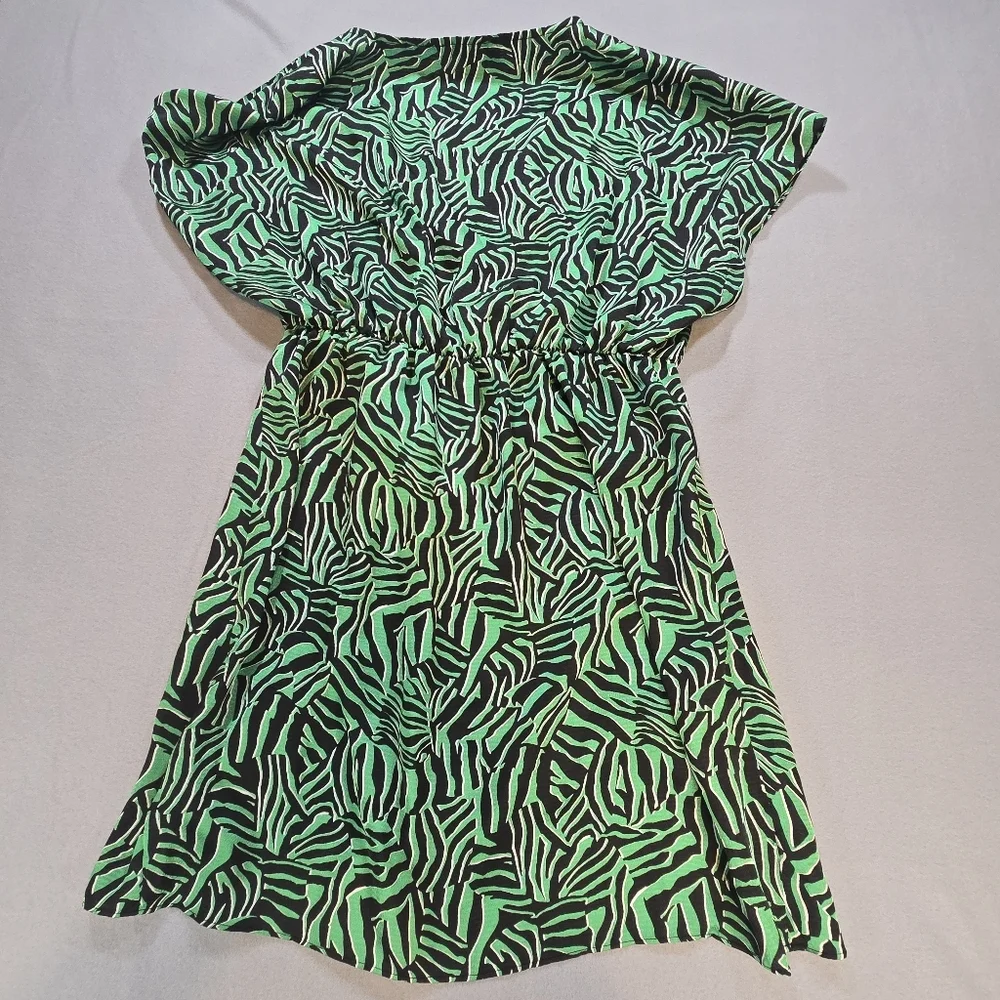 Michael Kors Green and Black Leaf‎ Print Wrap Dress Size Medium